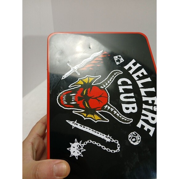 Stranger Things Hellfire Club Tin Lunch Box Hawkins 1980's Eddie Munson D&D D20 - Picture 4 of 7